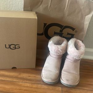 PINK UGGS 🥰